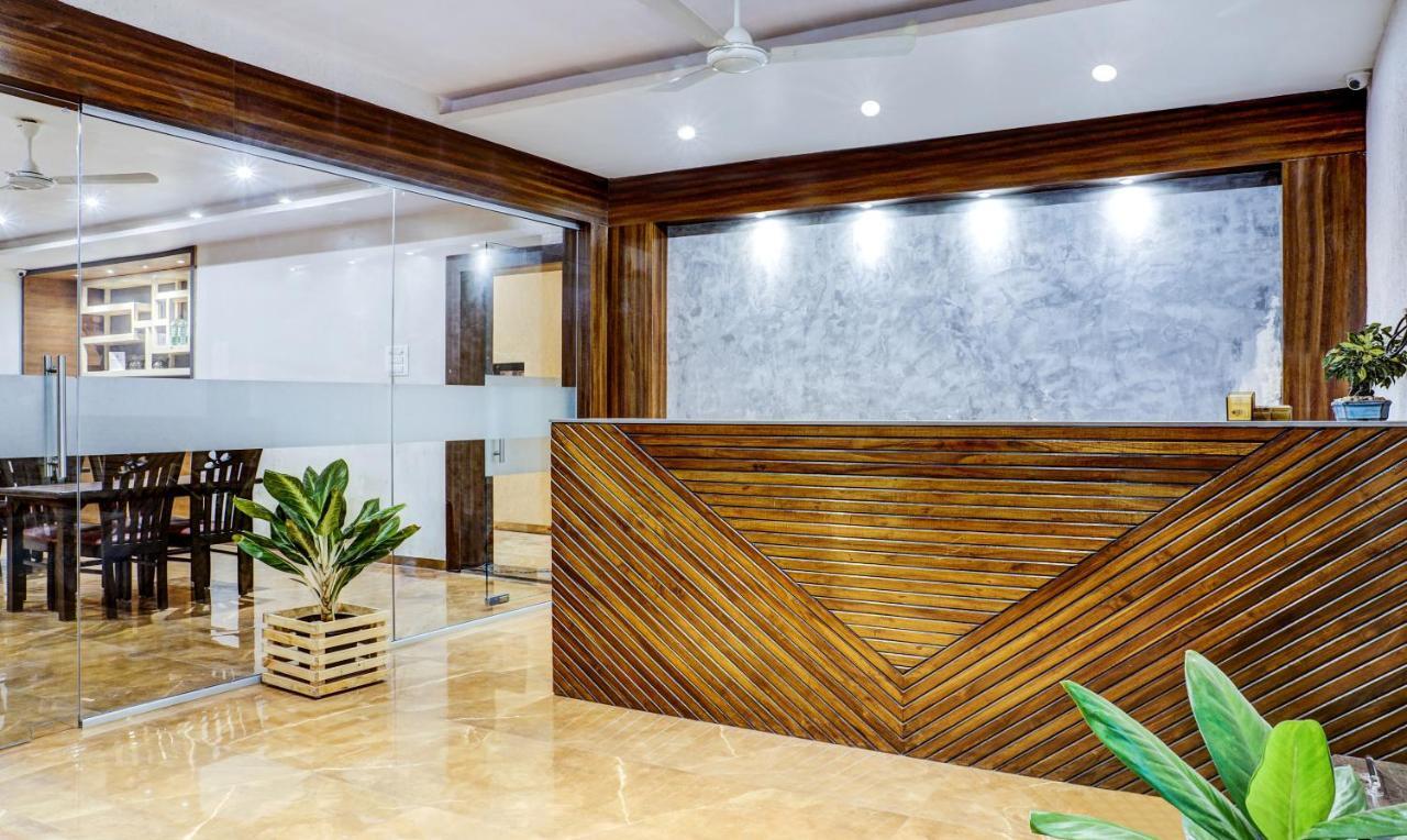 Treebo Trip Seven Olives Andheri Мумбай Екстериор снимка
